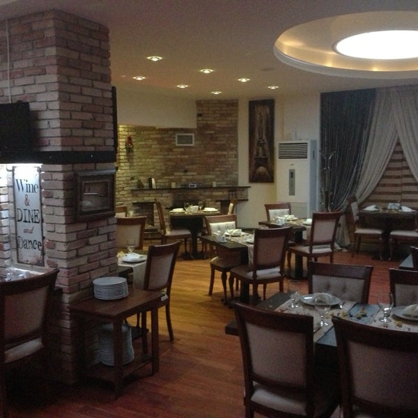 Photo taken at Shominne | Restaurant Lounge Bar by Oguzhan K. on 5/28/2014