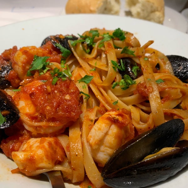 Romano's Macaroni Grill (Now Closed) Italian Restaurant in Lynnwood