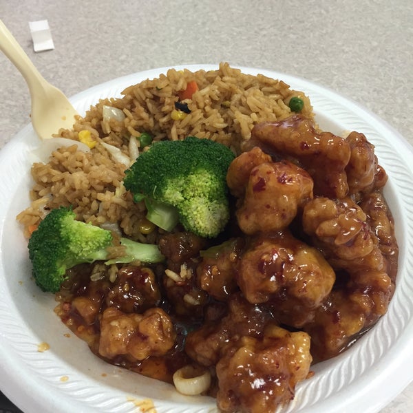 Golden Wok Chinese Restaurant