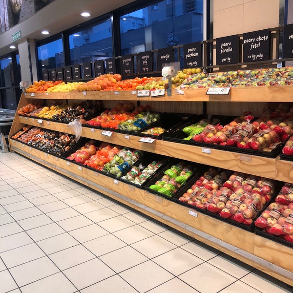 Checkers Grocery Store