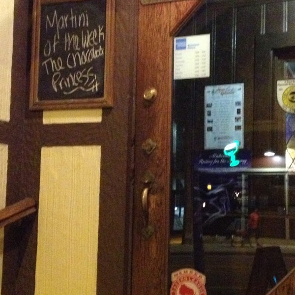8/9/2013에 Katrina K.님이 The Ivanhoe Pub &amp; Eatery에서 찍은 사진