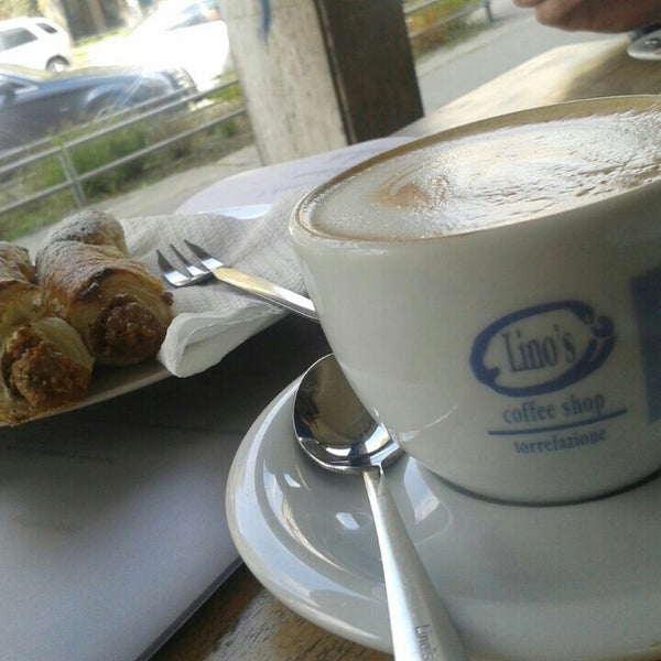 4/13/2015にMarek L.がLino&#39;s Coffeeで撮った写真