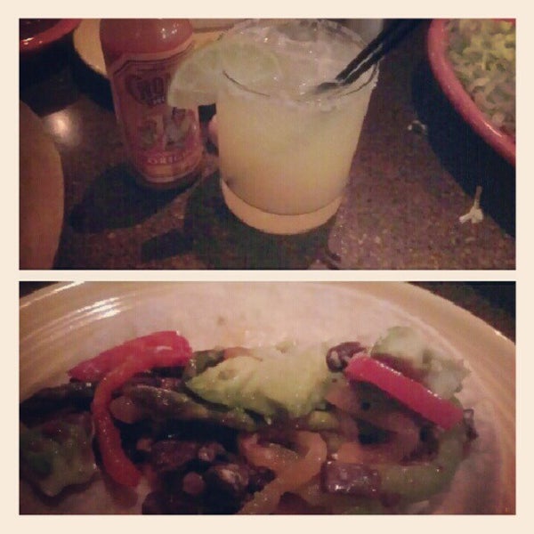 Photo taken at Agave Cocina &amp; Tequila | Issaquah Highlands by Dawnielle on 9/25/2012