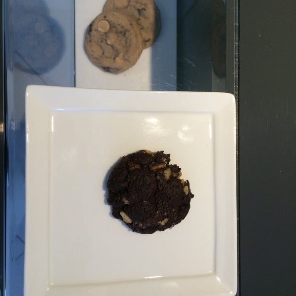 Esse cookie de Chocolate Belga com Nozes.... Hummm é tudo de muito bom...