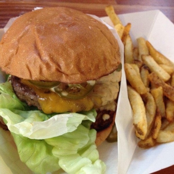 Photo taken at Konjoe Burger by Yas N. on 7/27/2014