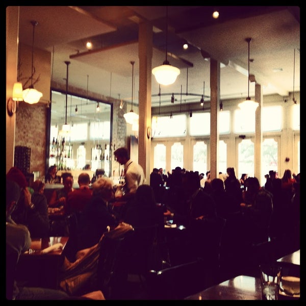 Photo taken at Annies Café &amp; Bar by Esther v. on 3/11/2013
