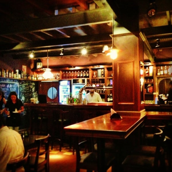 12/29/2012にLeonardo A.がGallaghers Irish Pubで撮った写真