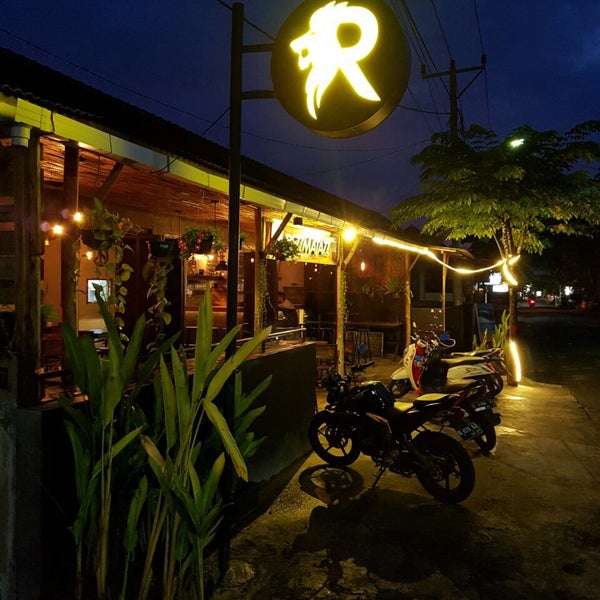 This is my favorite place hidden in Canggu. Feels like home!!