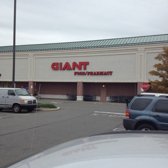 Giant Food Store - Levittown, PA