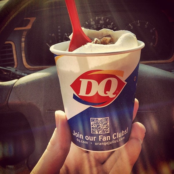 Dairy Queen Ice Cream Parlor in Golden Valley