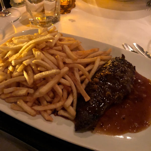 Poutine and steak frites with good music!