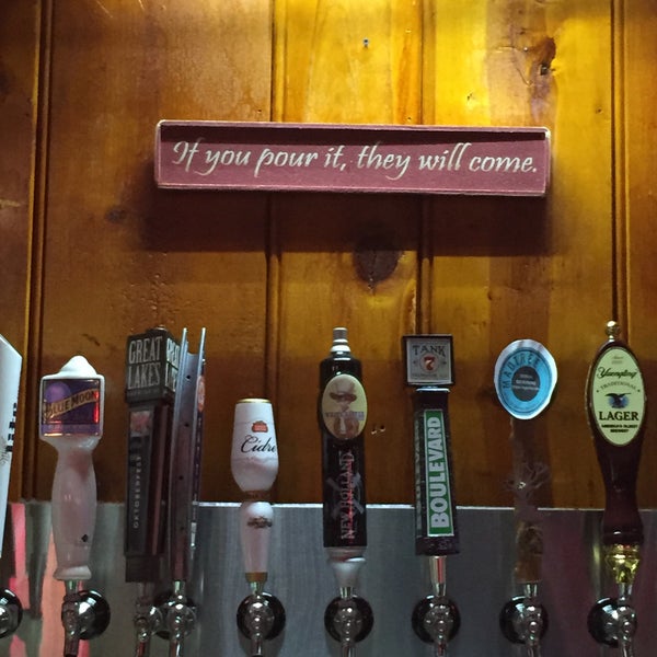 Foto tomada en Slyder&#39;s Tavern  por Pam M. el 8/29/2015