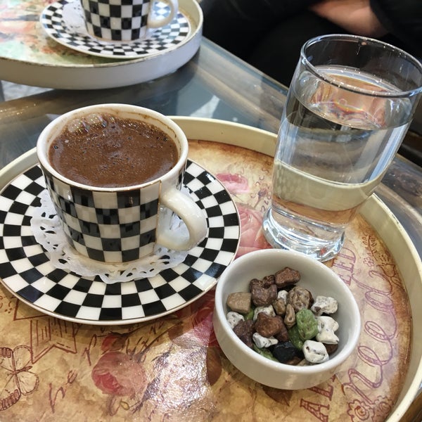 3/16/2019 tarihinde Aysel Y.ziyaretçi tarafından Balkaymak Dondurma &amp; Cafe'de çekilen fotoğraf