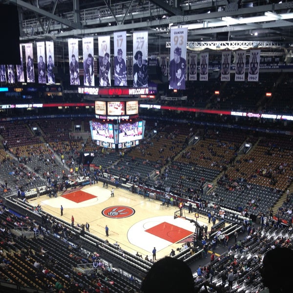 Photo taken at Scotiabank Arena by Onur on 4/17/2013
