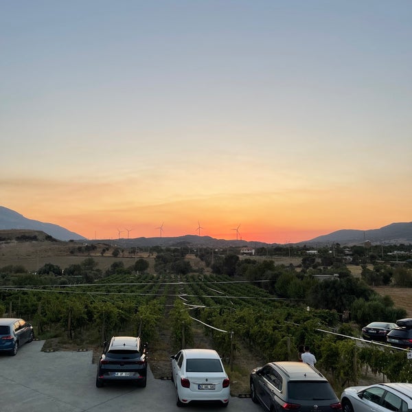 Foto diambil di Datça Vineyard &amp; Winery oleh Anna B. pada 8/8/2023