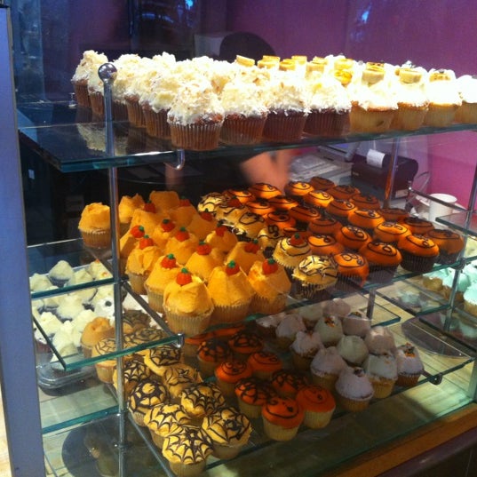 10/12/2012 tarihinde Marcus D.ziyaretçi tarafından Burgers &amp; Cupcakes'de çekilen fotoğraf