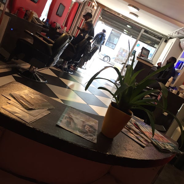 Gossip Hair Style Capucins Victoire Cours De La Marne