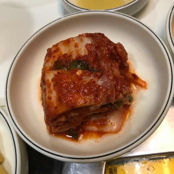 4/22/2017 tarihinde Kirn W.ziyaretçi tarafından Hanwoori Korean Restaurant (한우리)'de çekilen fotoğraf