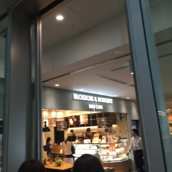 Fotos Em Blossom Bouquet Deli Cafe 品川 1 Dica