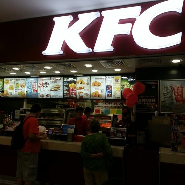 รูปภาพถ่ายที่ KFC โดย Саня Ш. เมื่อ 8/12/2013