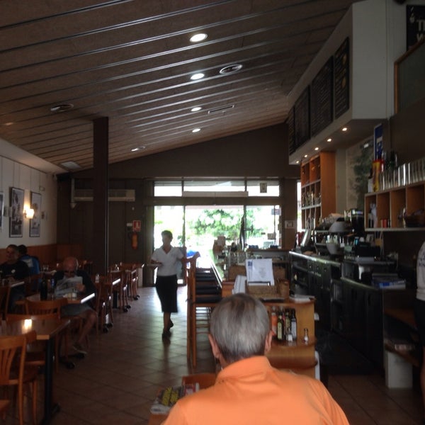 Photo taken at Restaurante El Tros by Tirso M. on 8/21/2014