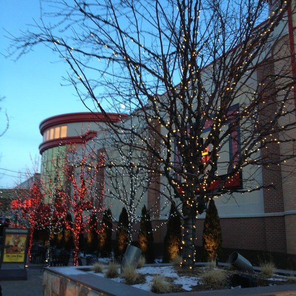 MJR Partridge Creek Digital Cinema 14 17400 Hall Rd