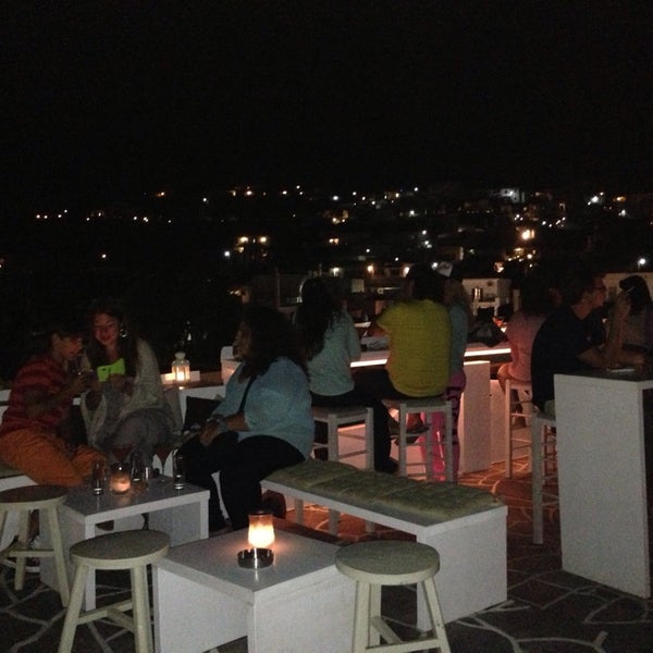 Nice bar , Nice people , nice view by the terrace , excellent service !!!! Priority stop if anyone come to Sifnos !!