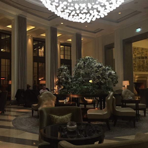 Foto tirada no(a) Lobby Lounge por Matz E. em 12/30/2015