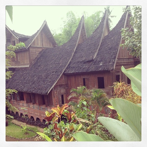 Foto scattata a Taman Nusa • Indonesian Cultural Park da www.bali.ua B. il 12/15/2013