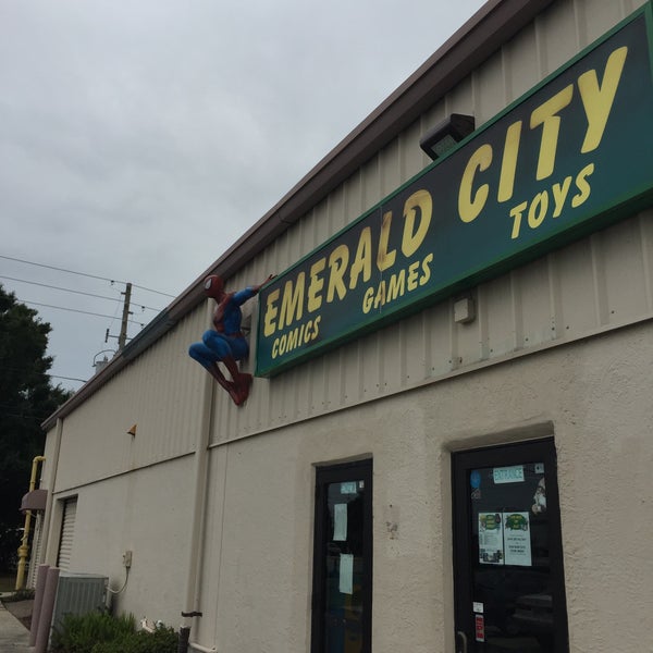Photo taken at Emerald City by Gary S. on 5/26/2018