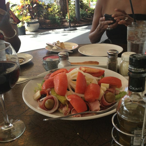 Photos at Zuccarelli's Italian Restaurant and Bar 18 tips