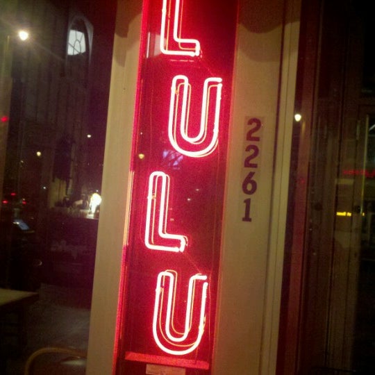 Снимок сделан в Lulu Cafe пользователем Ike O. 11/25/2012