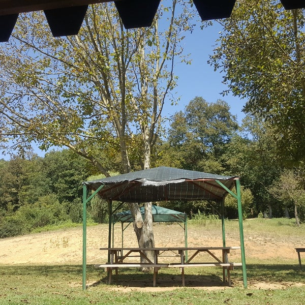 Foto tirada no(a) Mimoza Park por Duru D. em 9/1/2017