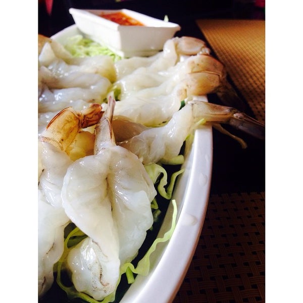 3/6/2015 tarihinde Sherry J.ziyaretçi tarafından Khaw Glong Restaurant'de çekilen fotoğraf