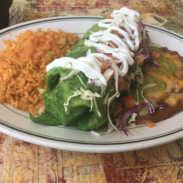 Photo taken at Pancho &amp; Lefty&#39;s Cantina and Restaurante by Christopher G. on 6/23/2016