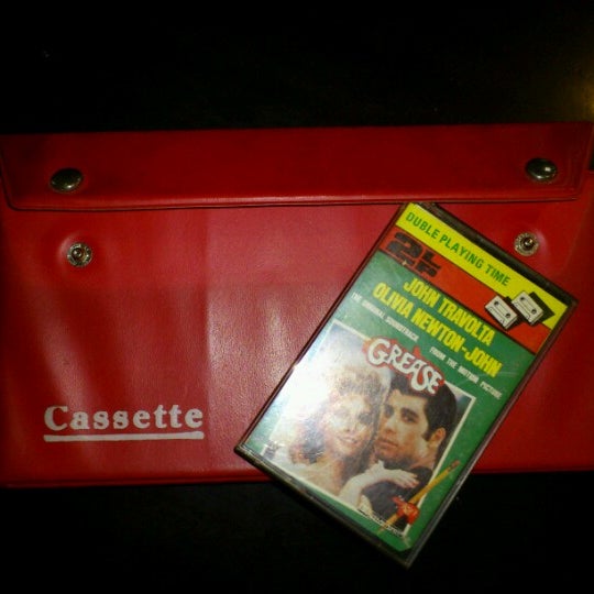 รูปภาพถ่ายที่ la cassette โดย Alfonso M. เมื่อ 12/1/2012