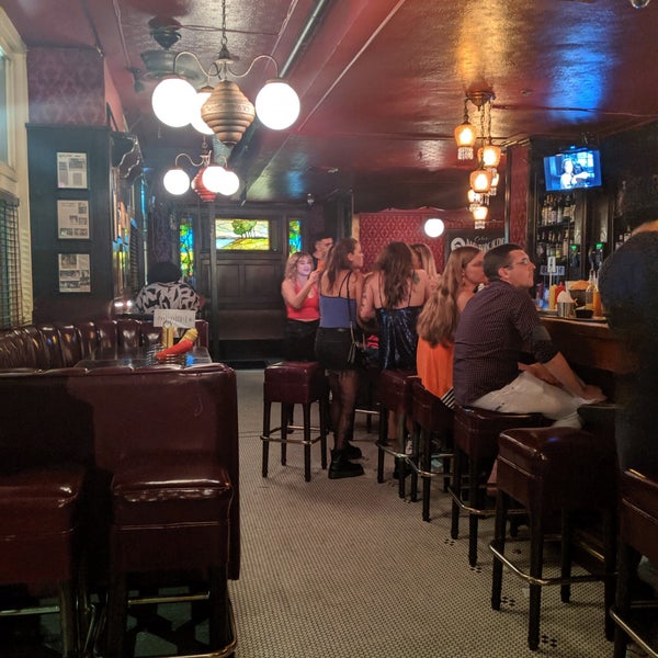 Photo taken at Cole&#39;s by Tiffany T. on 7/13/2019
