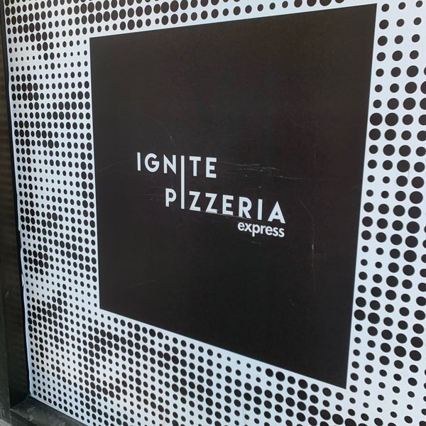 Foto diambil di Ignite Pizzeria oleh Krista&#39;s P. pada 4/14/2021