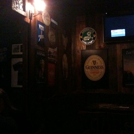 Photo taken at Pub Garagem 23 by Rafael P. on 8/11/2012