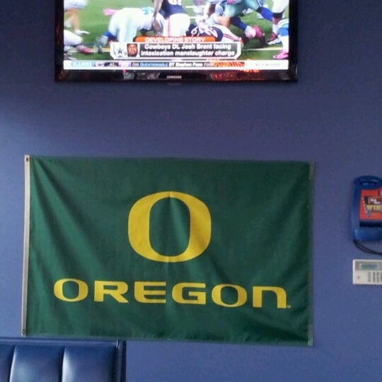 Ringo's Bar & Grill Dive Bar in Downtown Beaverton