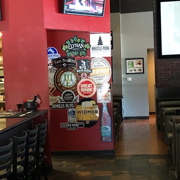 Photo taken at Oggi’s Pizza &amp; Brewhouse Point Loma by Spursfanhawaii on 6/8/2017