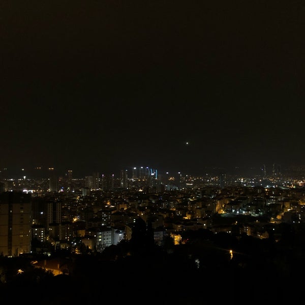 Foto diambil di İstanbul&#39;un Balkonu oleh Aysgl❄️ pada 11/25/2019
