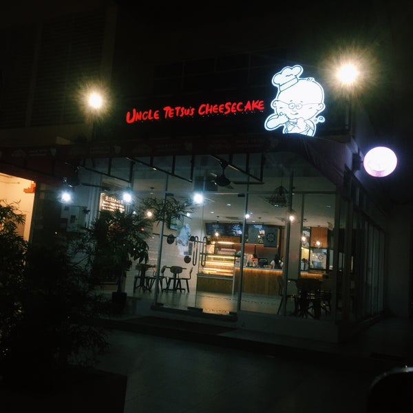 Photos At Uncle Tetsu S Cheesecake Alma Now Closed Bakery
