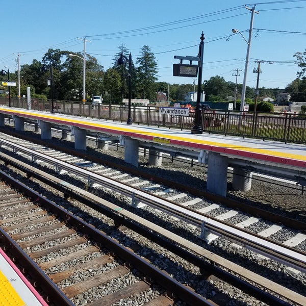 LIRR Wyandanch Station 27 tips