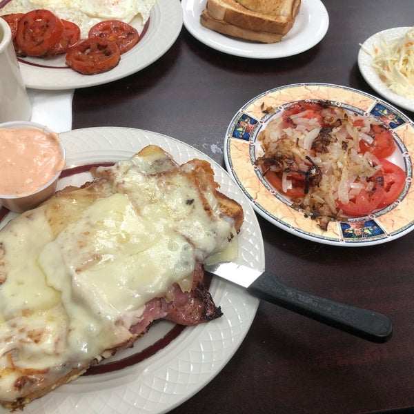 George's Luncheonette, 470 E Main St, Patchogue, NY, george's,geo...