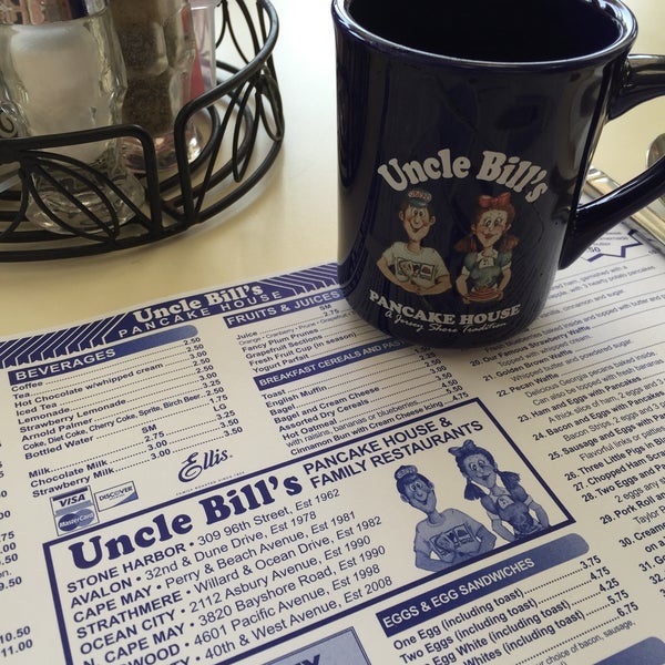 Photo taken at Uncle Bill&#39;s Pancake House - 21st Street by Tom V. on 6/23/2015