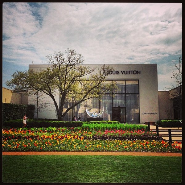 Louis Vuitton - Northpark Center - 8687 North Central Expressway, NorthPark Mall, Suite #610 ...