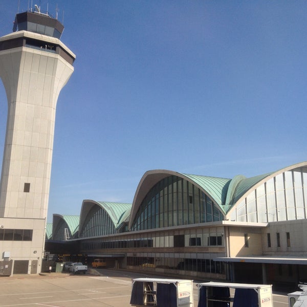 Photos At St Louis Lambert International Airport Stl Lambert International Blvd