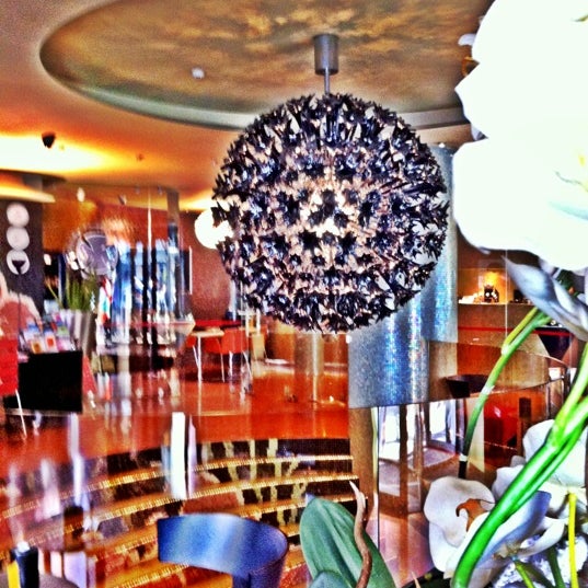 11/3/2012にАнна С.がLes Fleurs Boutique Hotelで撮った写真