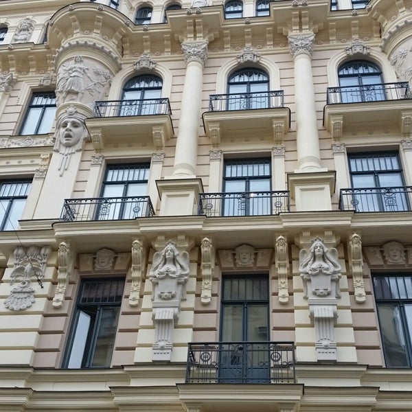 Das Foto wurde bei Art Nouveau Riga von Corinne R. am 9/9/2018 aufgenommen